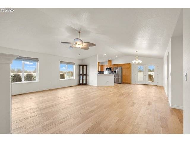 Hermiston, OR 97838,114 SW DESERT SKY DR