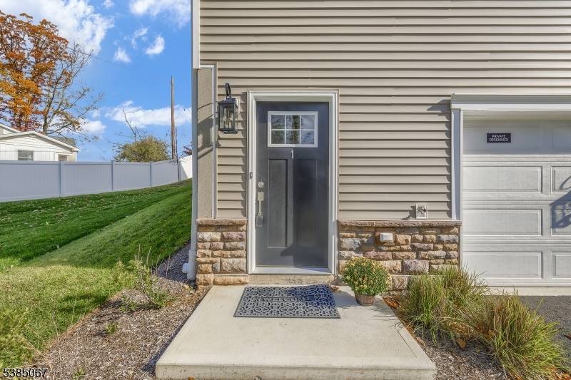 Wharton Boro, NJ 07885,1 Beirne Ln