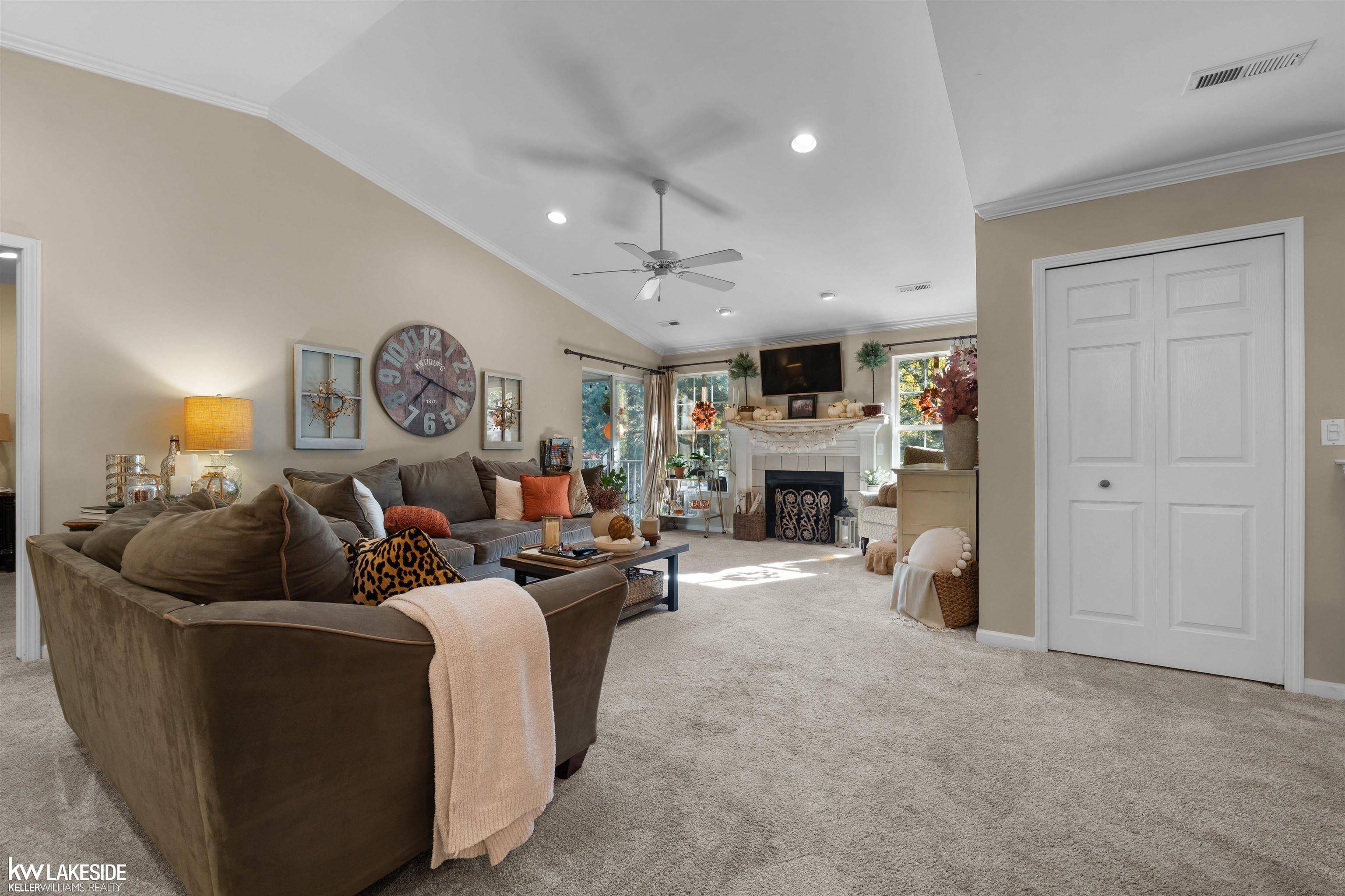 Clinton Township, MI 48038,15432 Yale DR