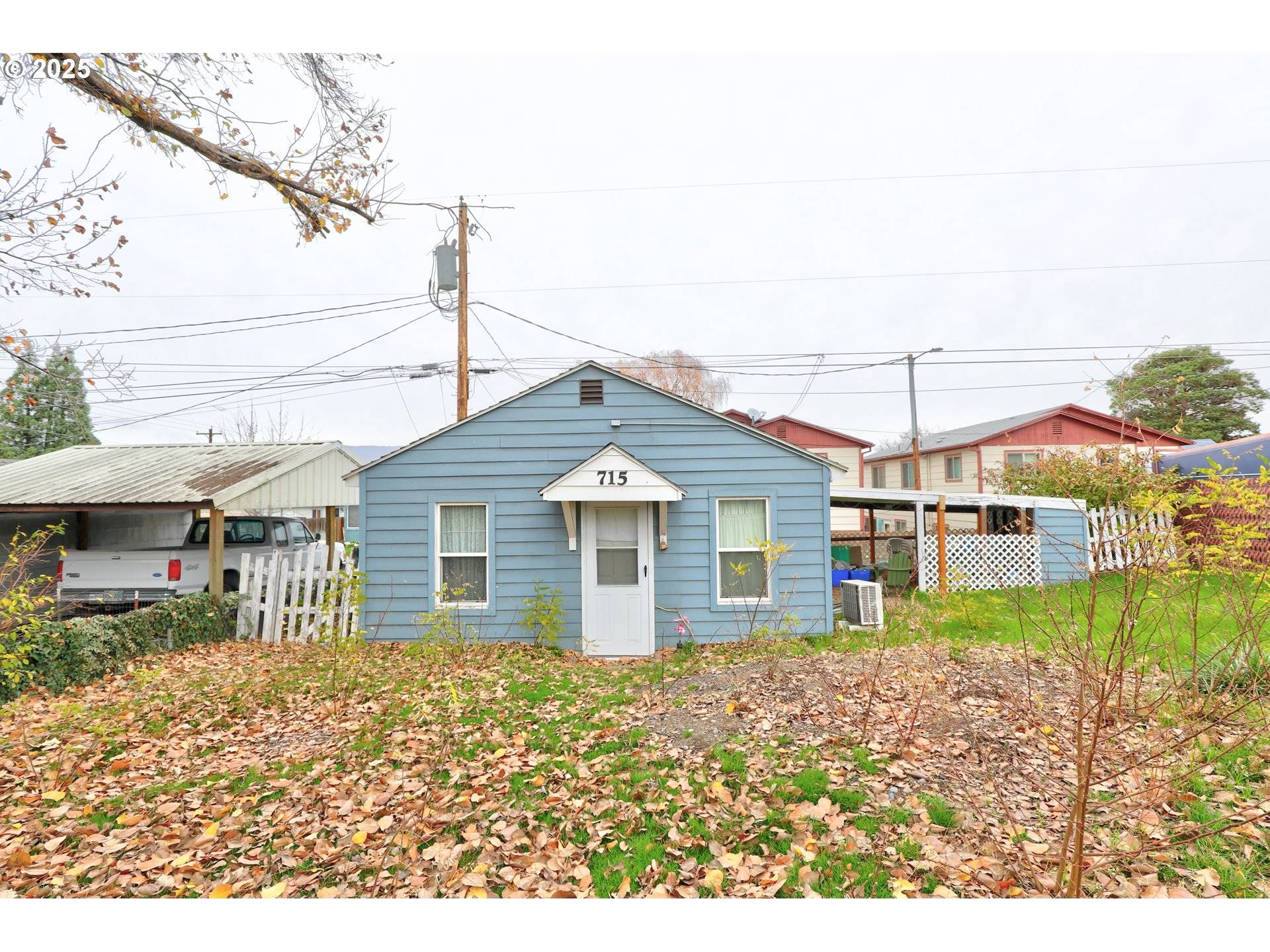 The Dalles, OR 97058,715 W 12TH ST