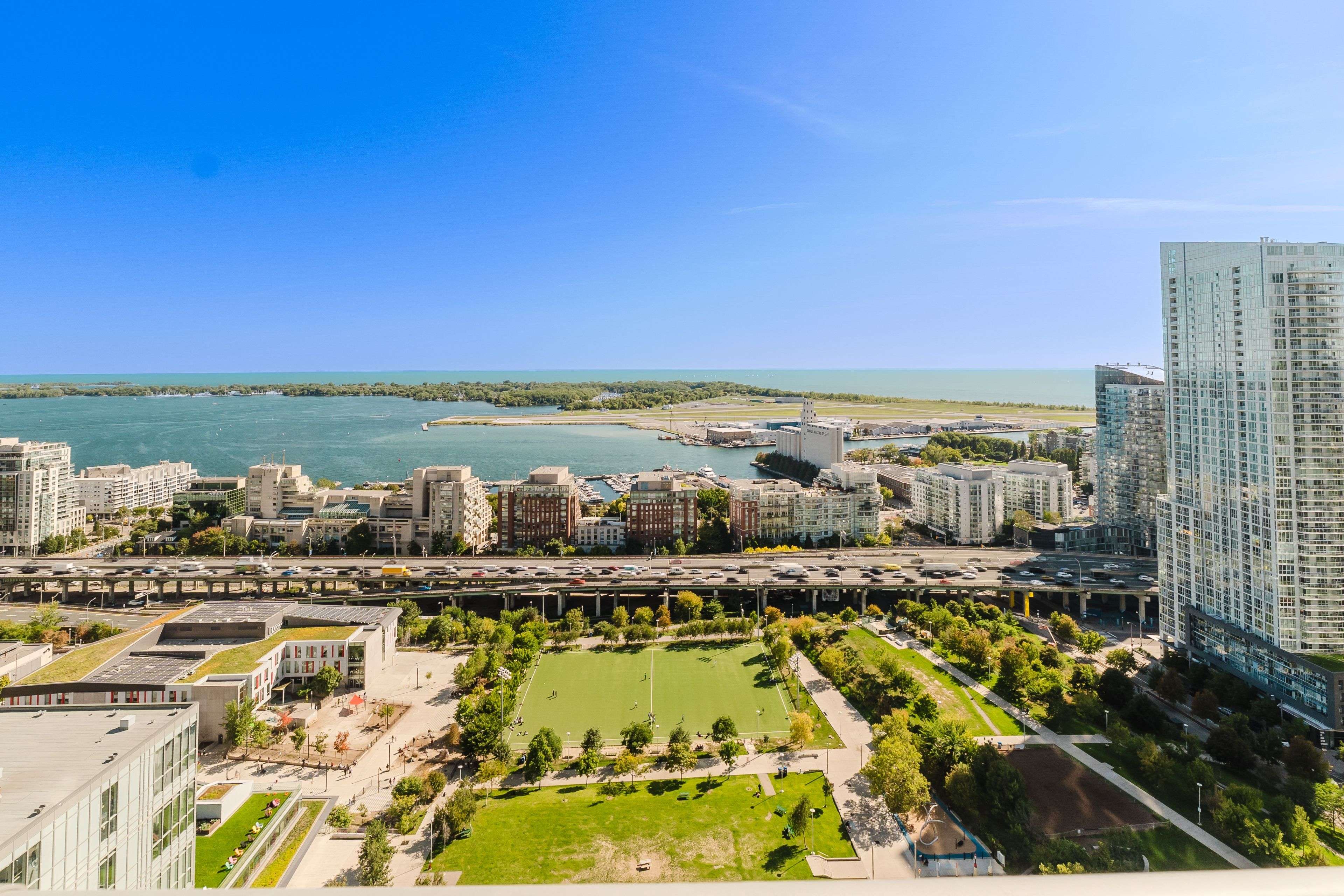 Toronto C01, ON M5R 4A5,15 Iceboat TER #3506