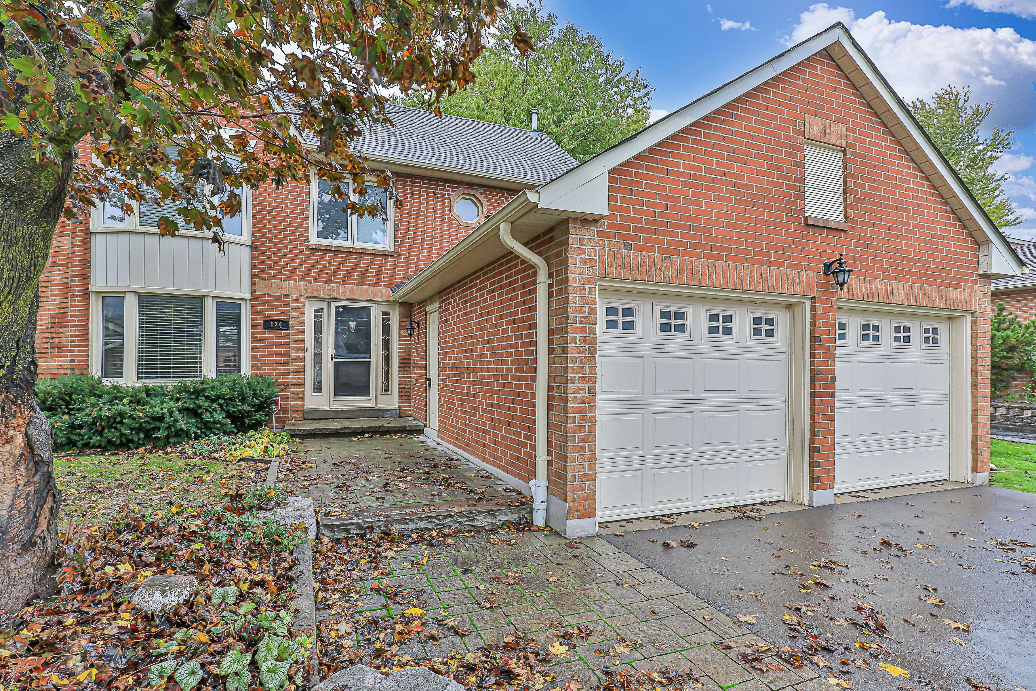 Newmarket, ON L3Y 7P1,124 John Bowser CRES