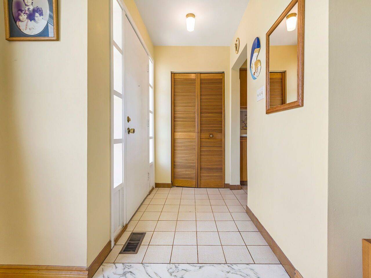 Toronto W05, ON M9L 2J4,55 Plunkett RD