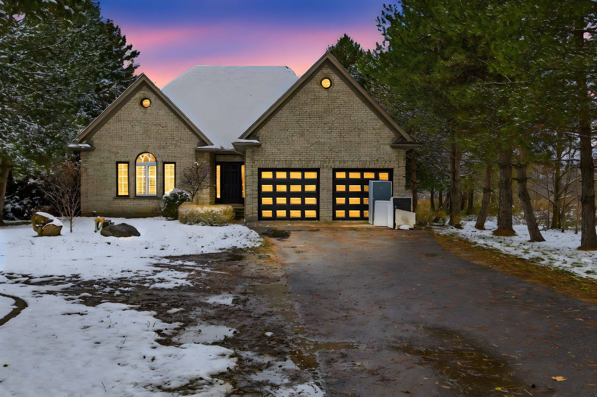 London South, ON N6K 4R1,1401 Westdel Bourne DR