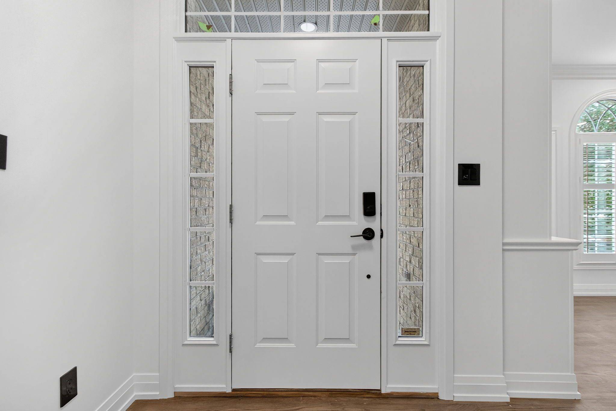 London South, ON N6K 4R1,1401 Westdel Bourne DR