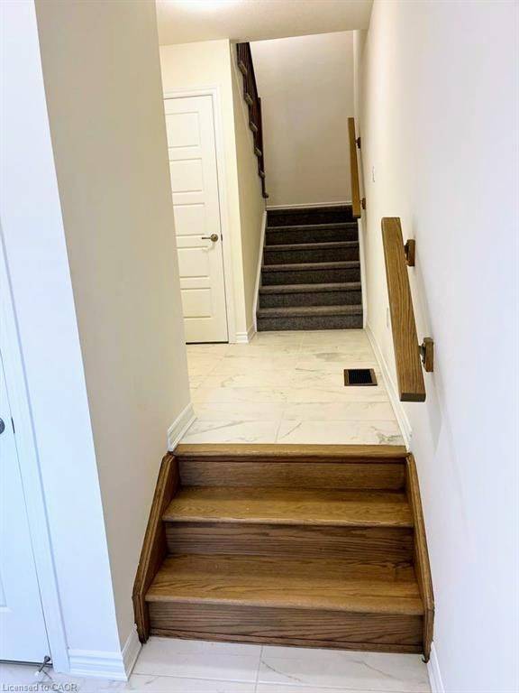 Hamilton, ON L9G 3E6,305 Garner RD W #45