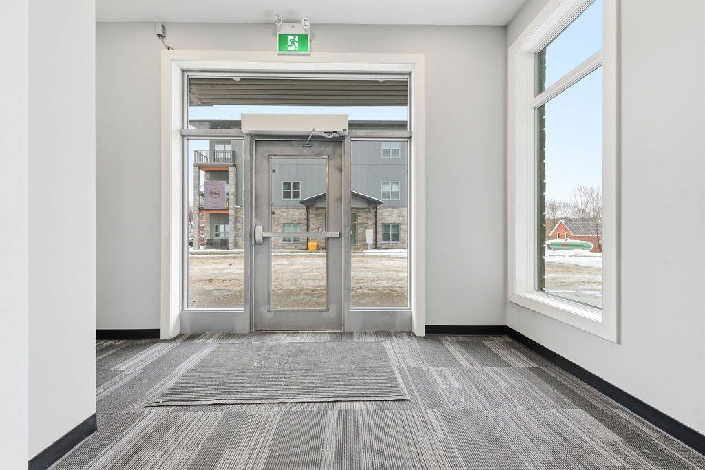 78A Queen ST #208, Bonnechere Valley, ON K0J 1T0