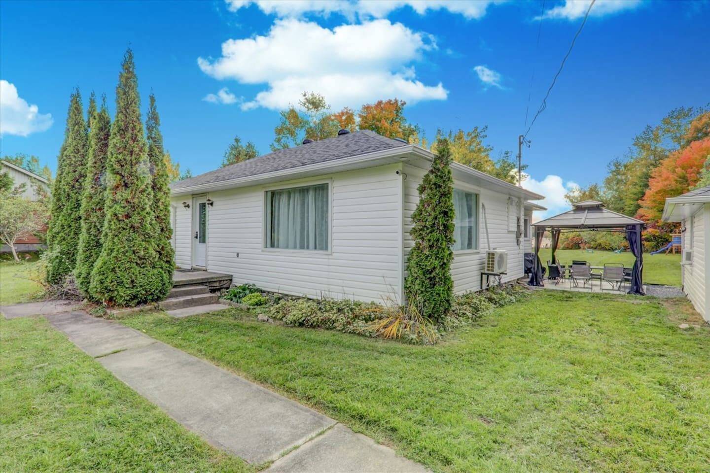 Kawartha Lakes, ON K0M 2B0,34 Hargrave RD