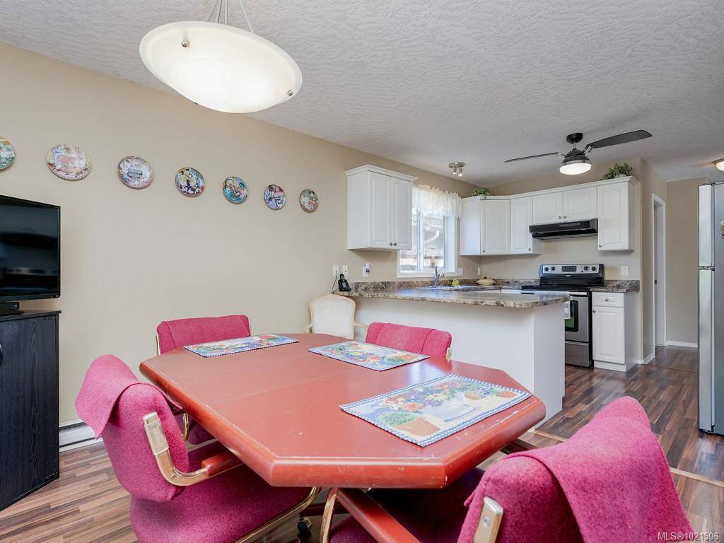 Central Saanich, BC V8M 2H4,7570 Tetayut Rd #49