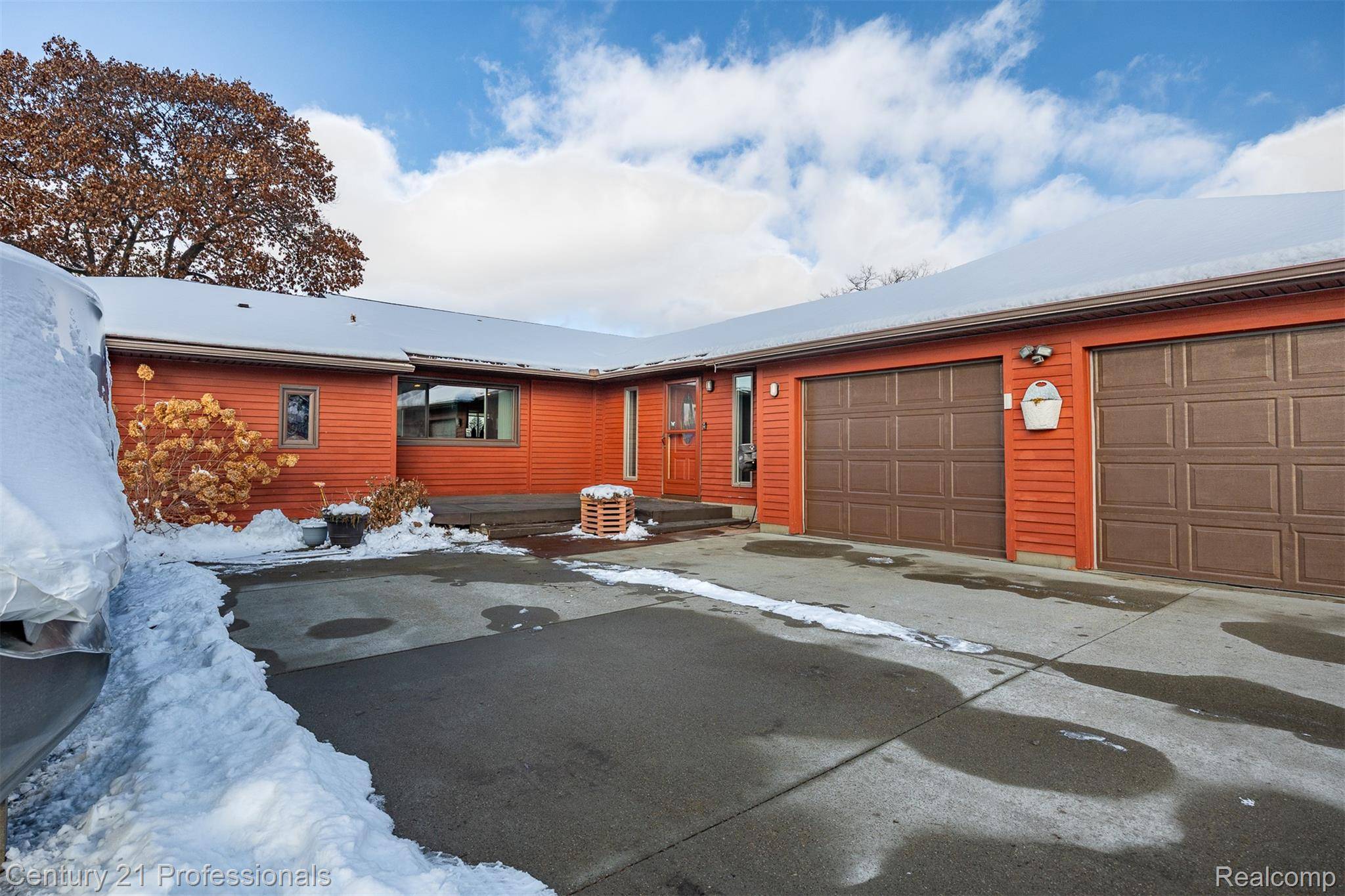 Fenton, MI 48430,13504 S Horrell RD