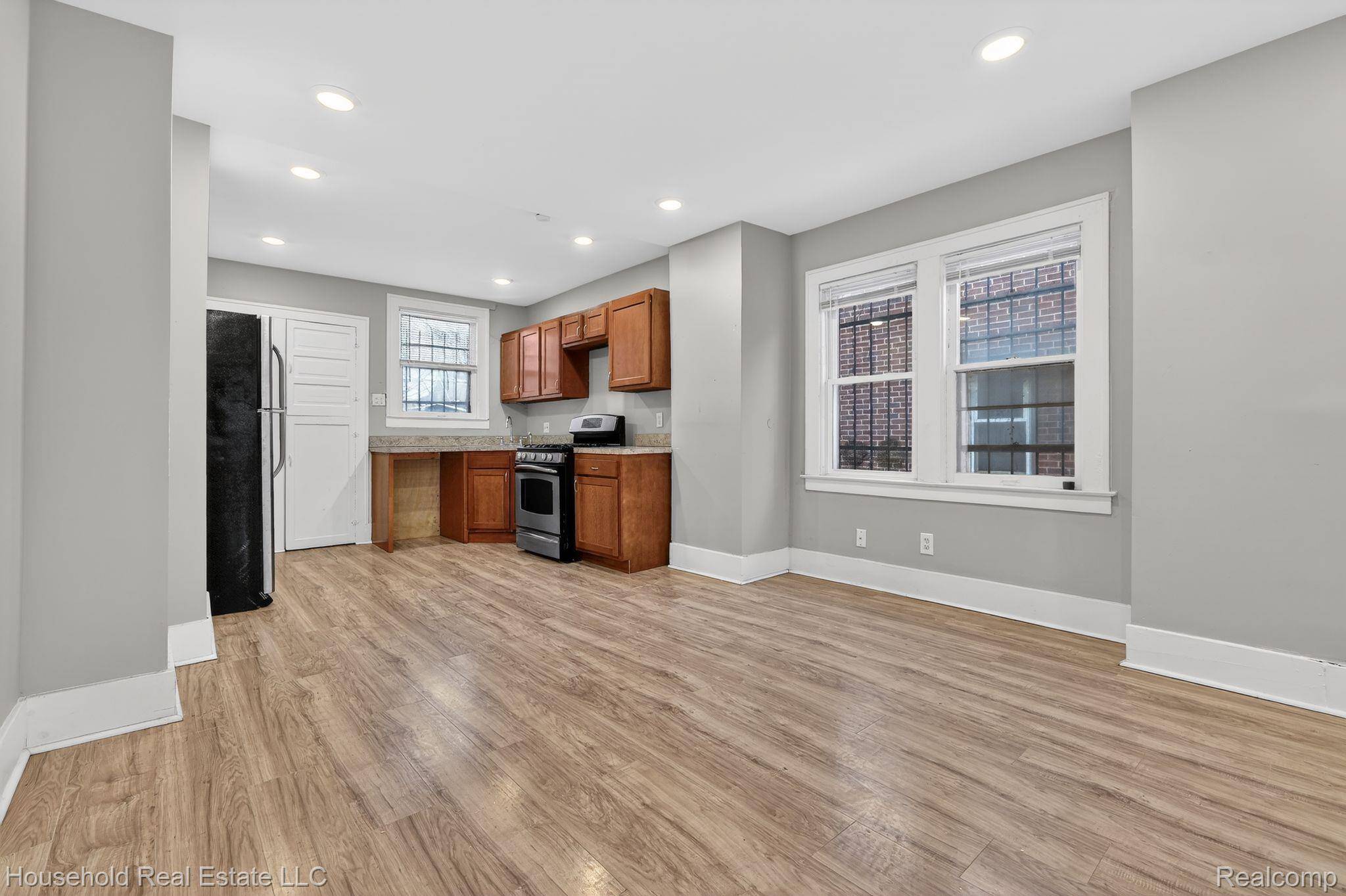 Detroit, MI 48221,16701 Tuller ST