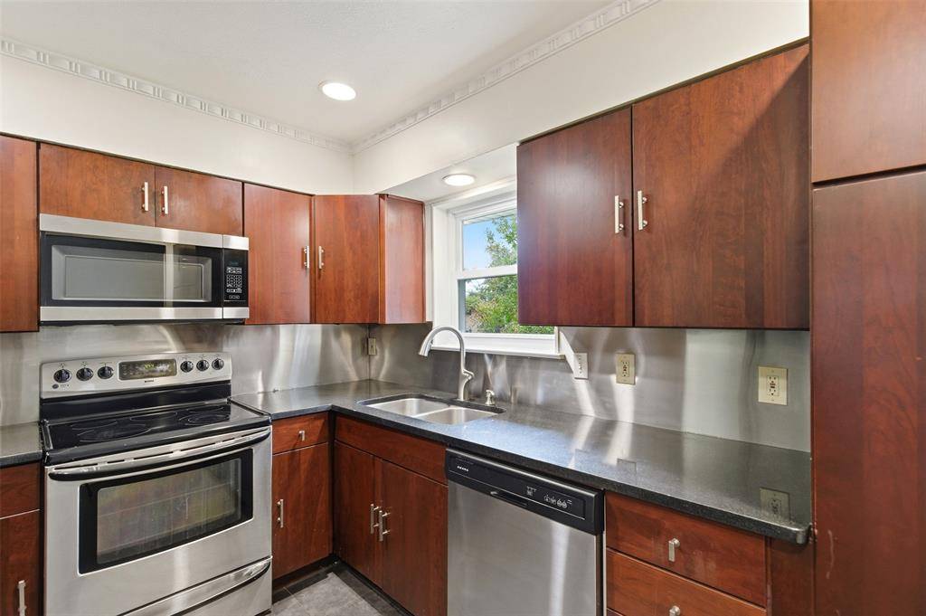 Dallas, TX 75206,5818 E University Boulevard #239