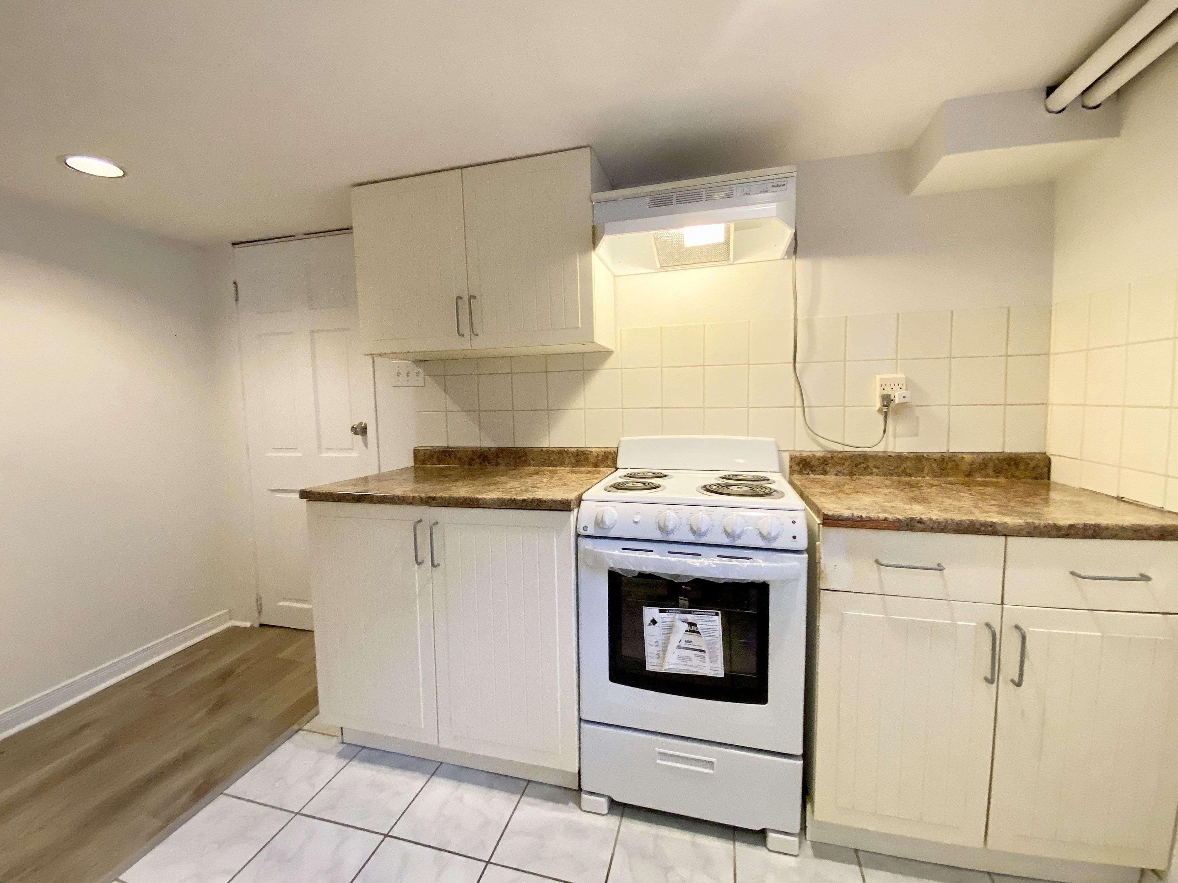 Toronto C02, ON M5R 1T6,2 Chicora AVE #BSMT