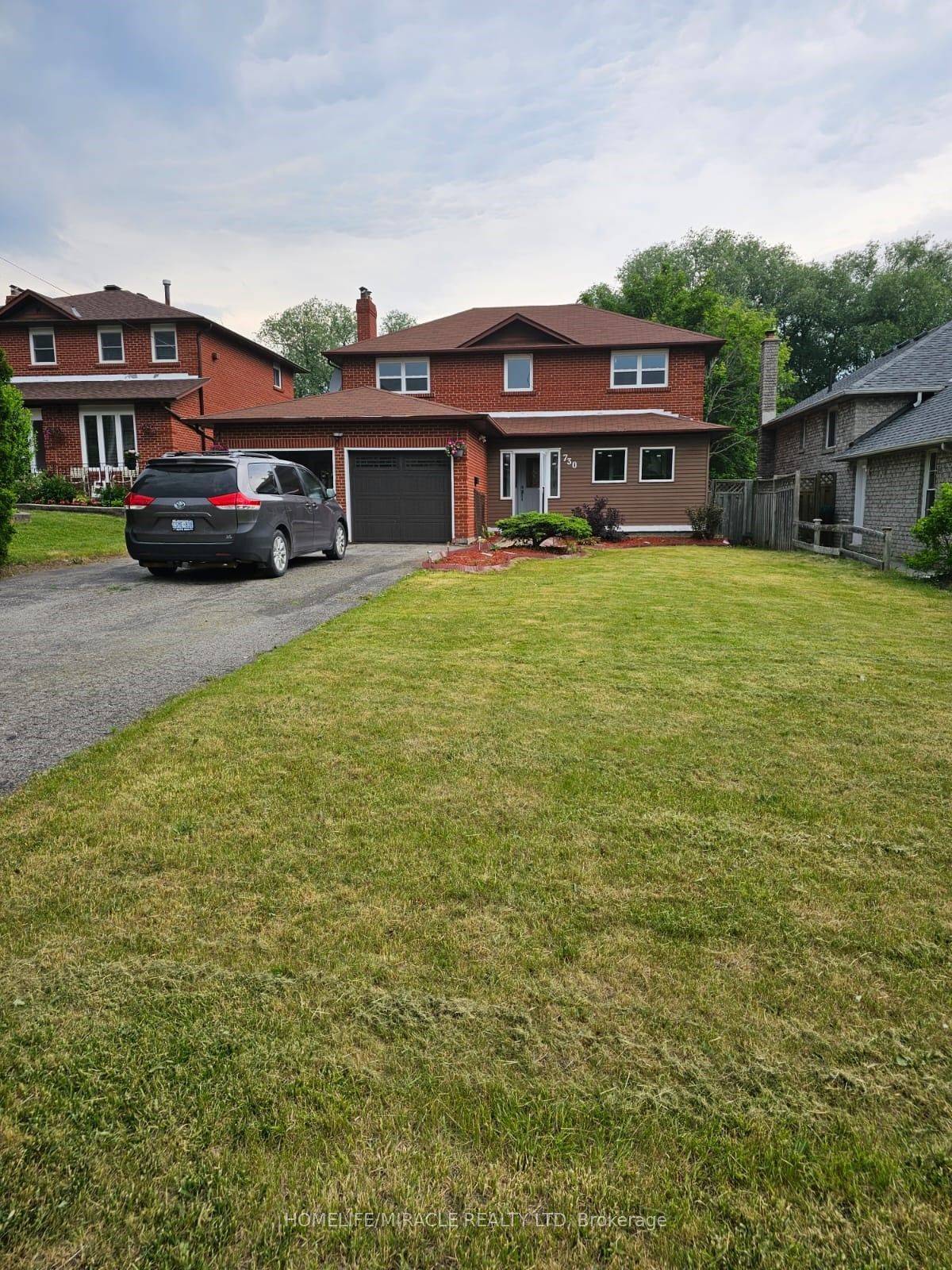 Pickering, ON L1V 1G5,730 Sheppard AVE #Main & 2nd Level