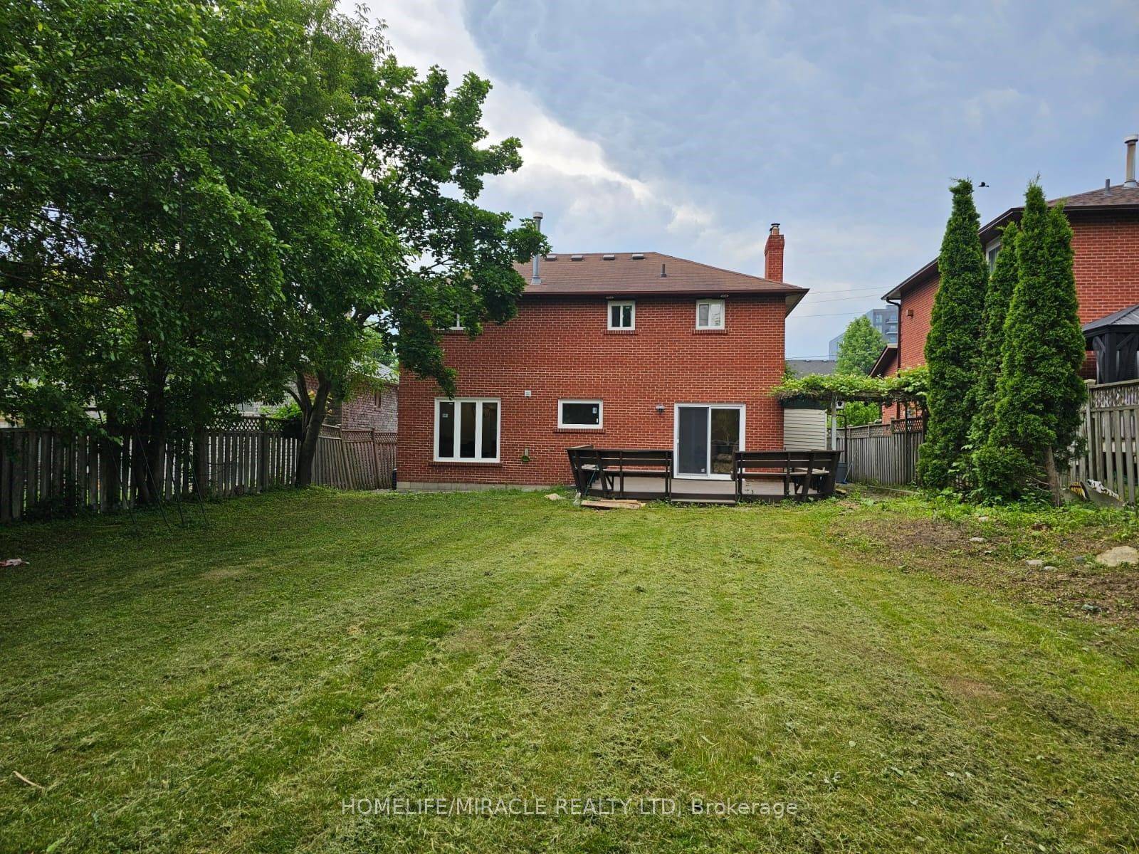 Pickering, ON L1V 1G5,730 Sheppard AVE #Main & 2nd Level