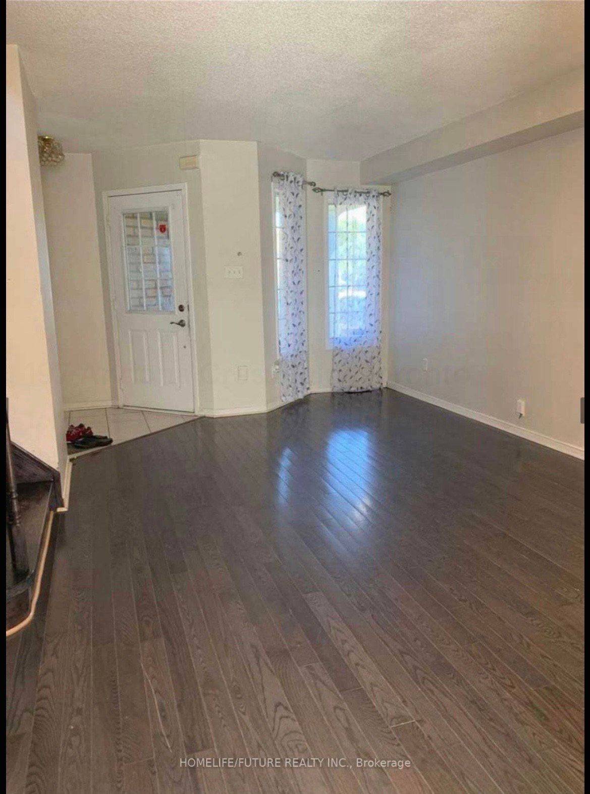 Toronto E10, ON M1C 5J7,197 Andona CRES #Main