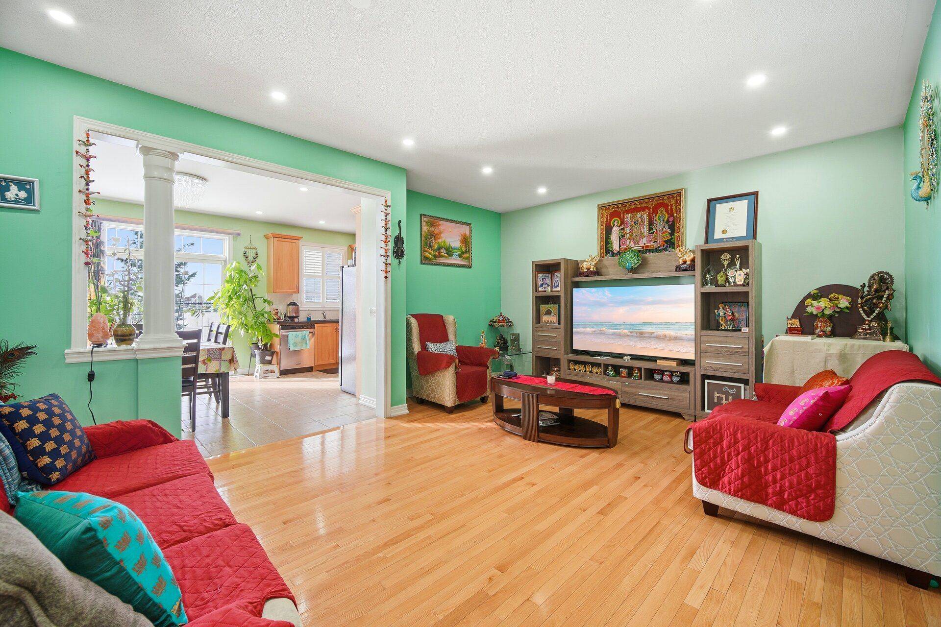 Brampton, ON L6P 3P1,26 GOLDSBORO RD