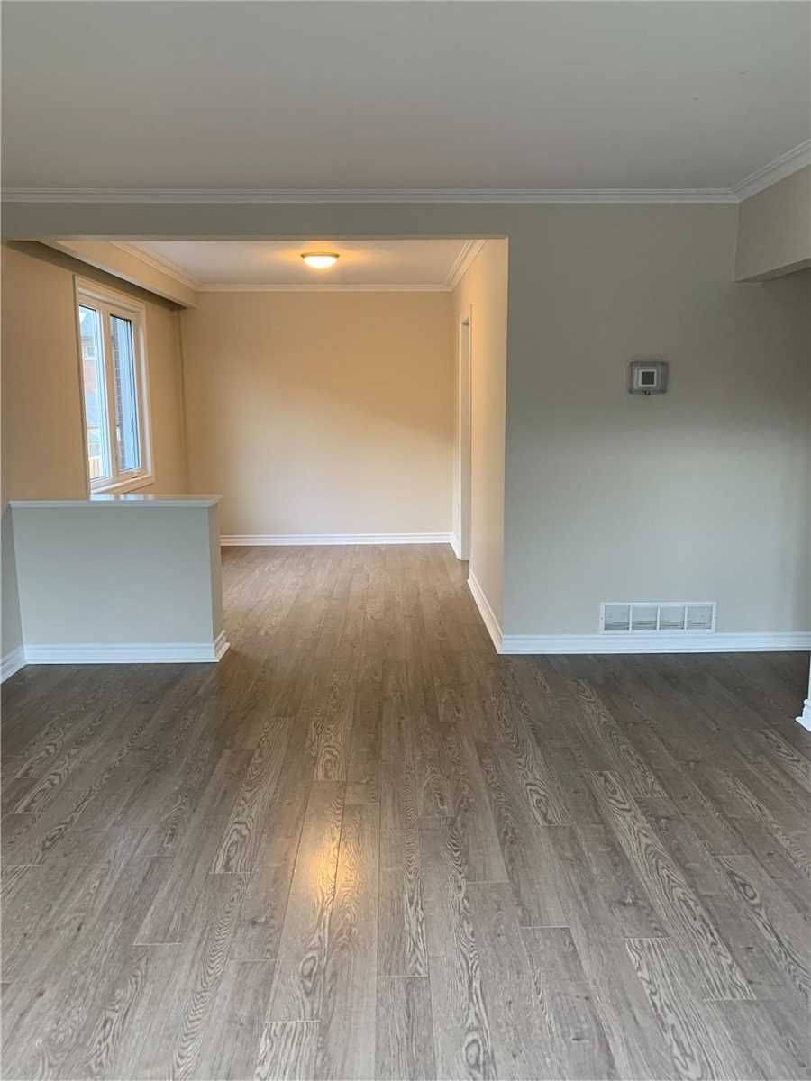 Toronto W06, ON M8Z 1H7,75 Evans AVE #1