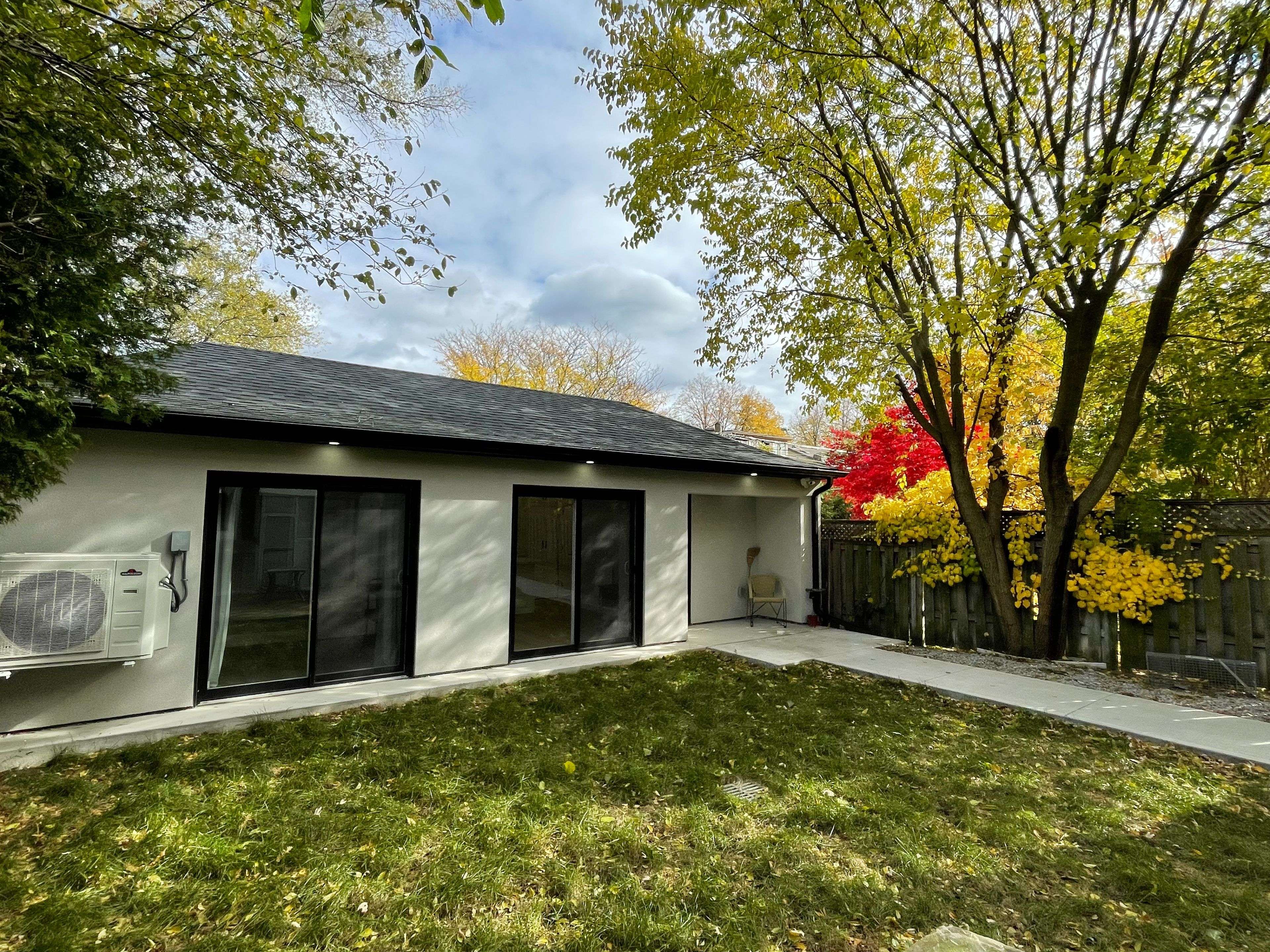 Toronto W03, ON M6H 3G9,45 Northcliffe BLVD #Garden