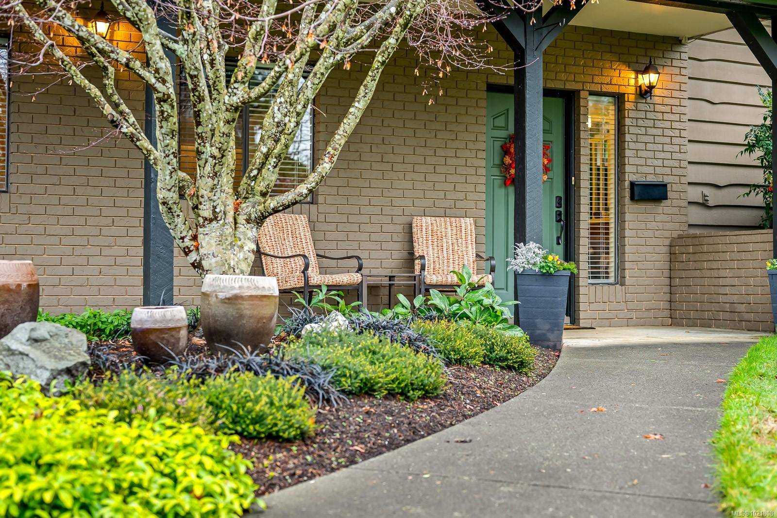 Courtenay, BC V9N 6T8,4988 Adrian Rd