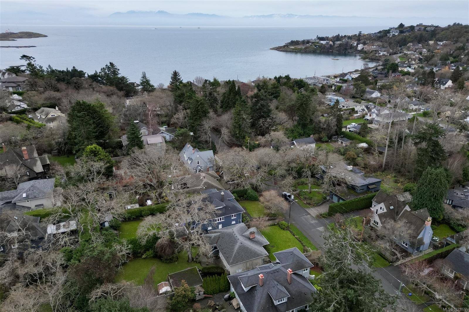 Oak Bay, BC V8S 4Z4,645 Transit Rd