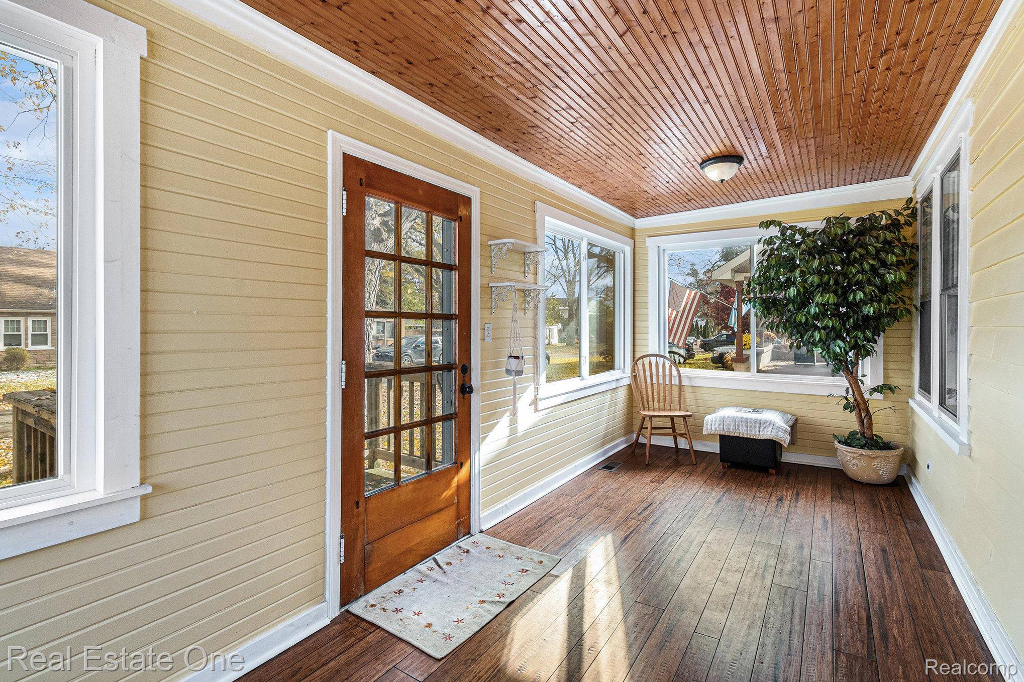 Farmington Hills, MI 48336,21619 Oxford AVE