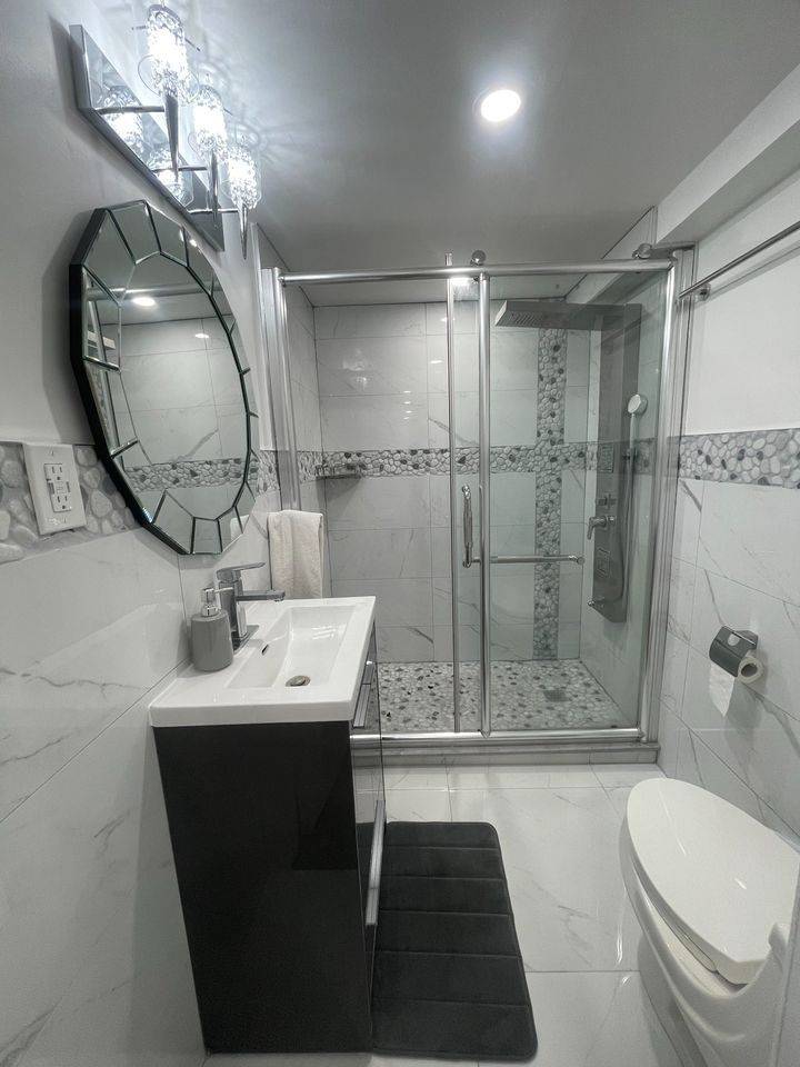 Toronto E09, ON M1E 4N6,60 Sandrift SQ