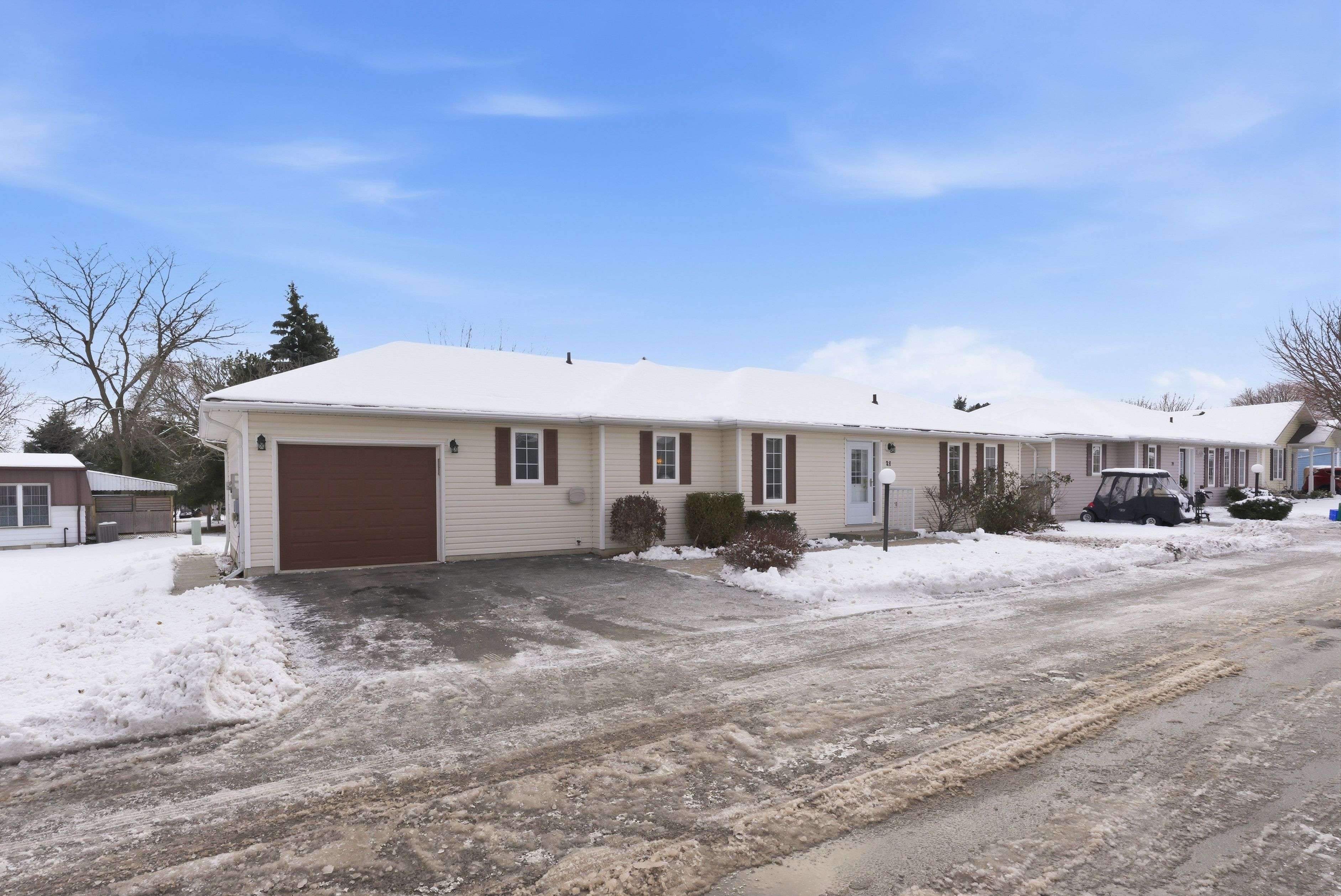 Clarington, ON L1B 1A5,21 Heritage LN