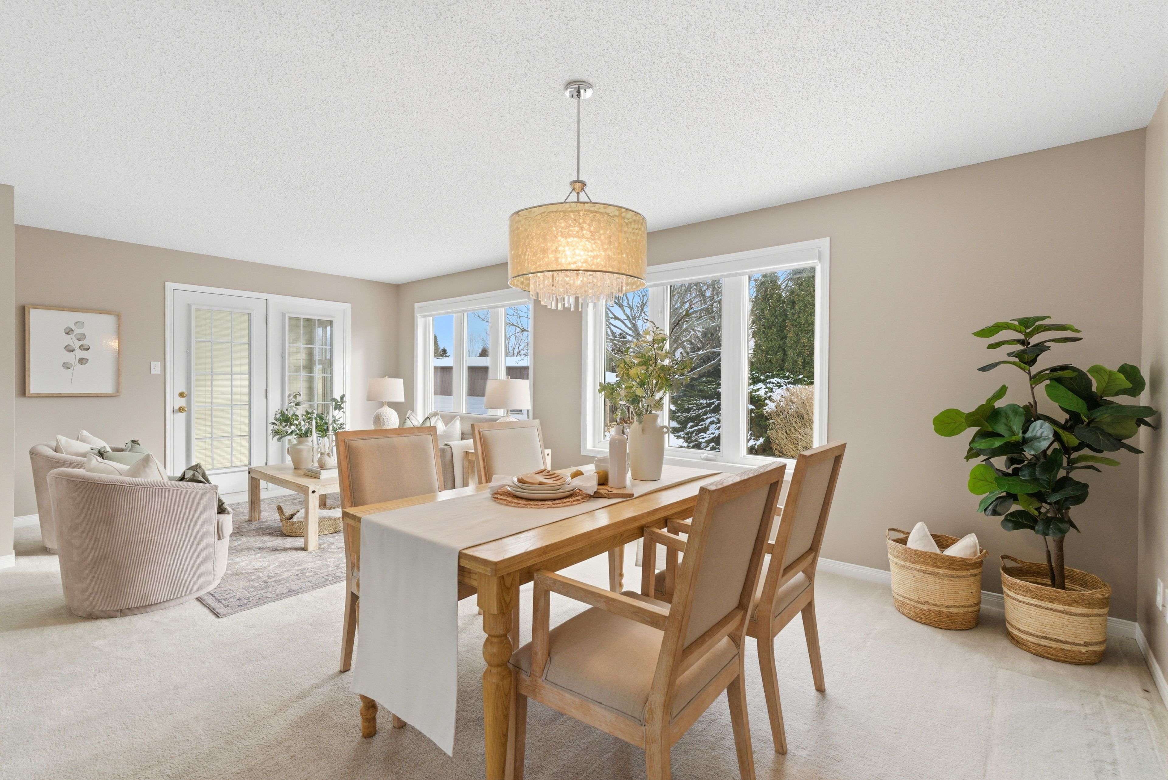 Clarington, ON L1B 1A5,21 Heritage LN