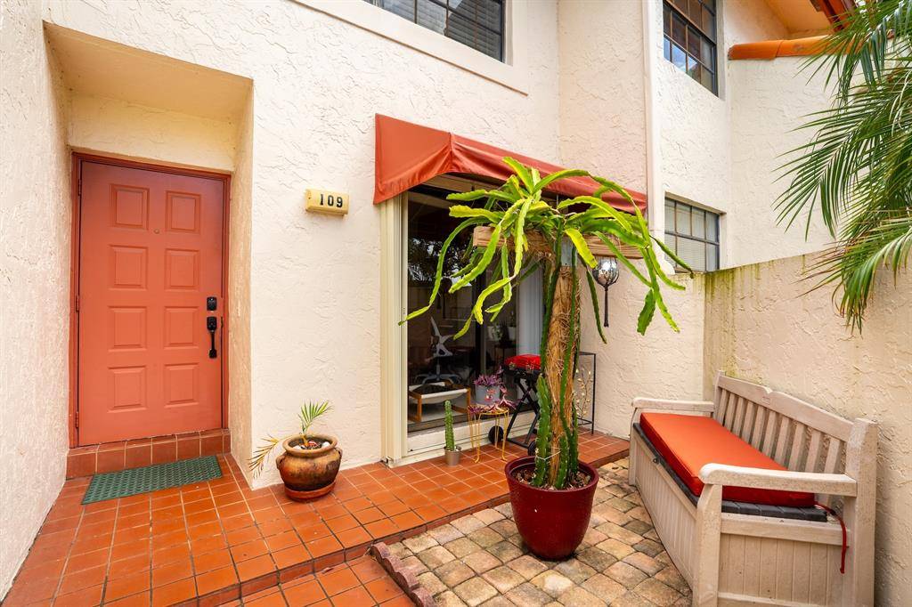 Deerfield Beach, FL 33442,109 Liberty Ct #109