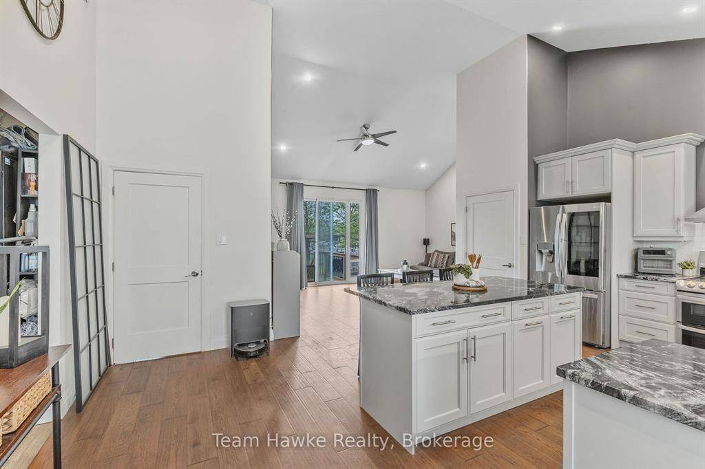 Midland, ON L4R 5E3,969 WILLIAM ST