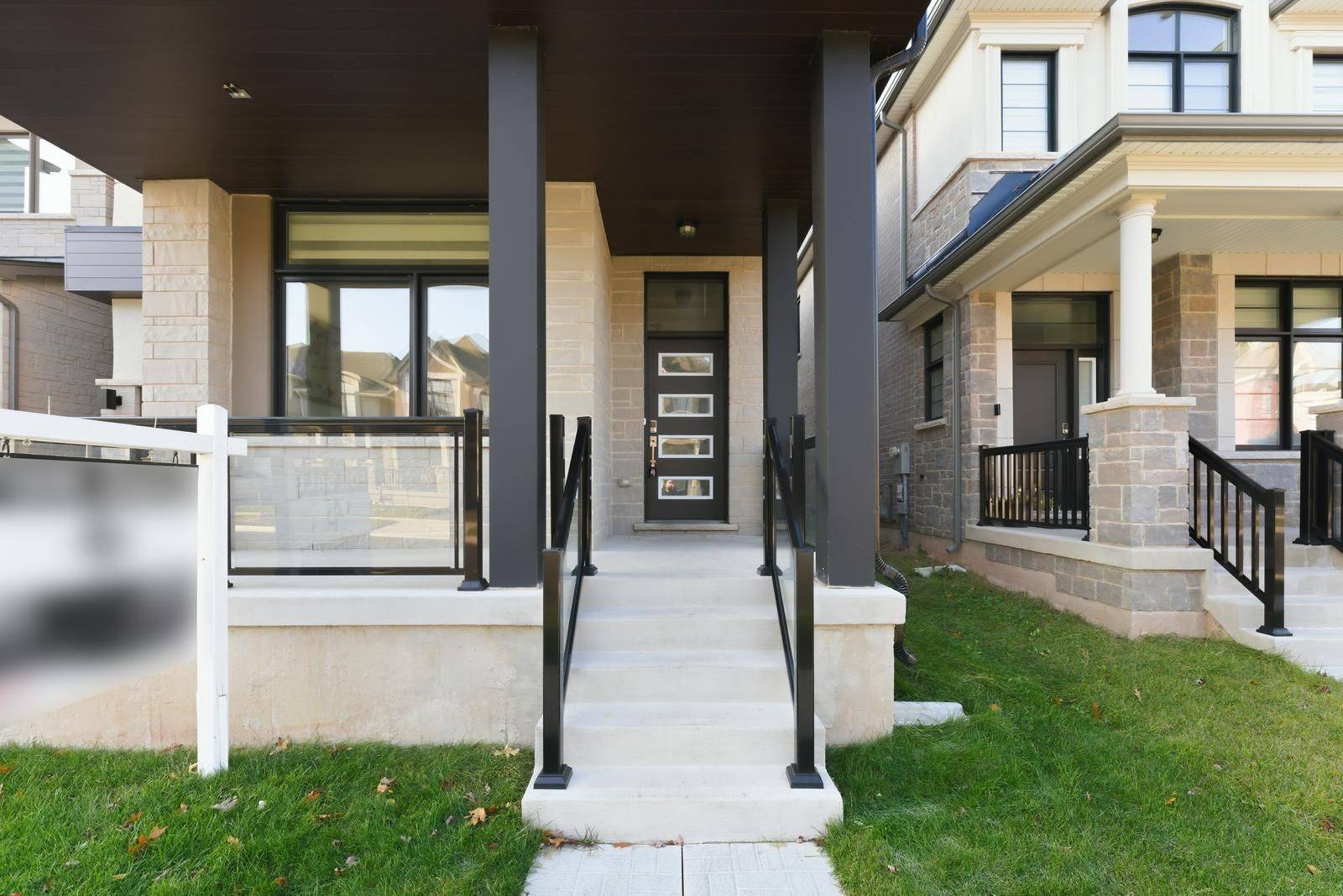 Oakville, ON L6H 3S1,3299 Harasym TRL