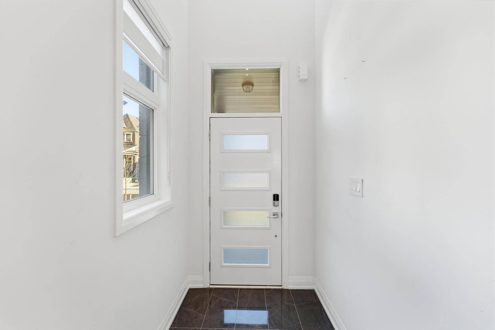 Oakville, ON L6H 3S1,3299 Harasym TRL