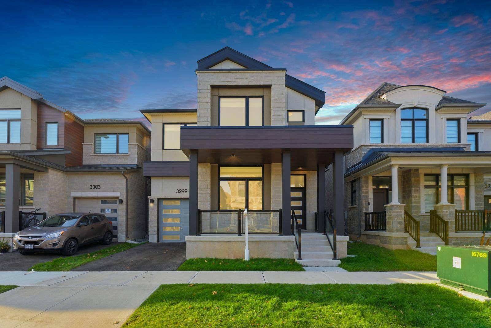 Oakville, ON L6H 3S1,3299 Harasym TRL