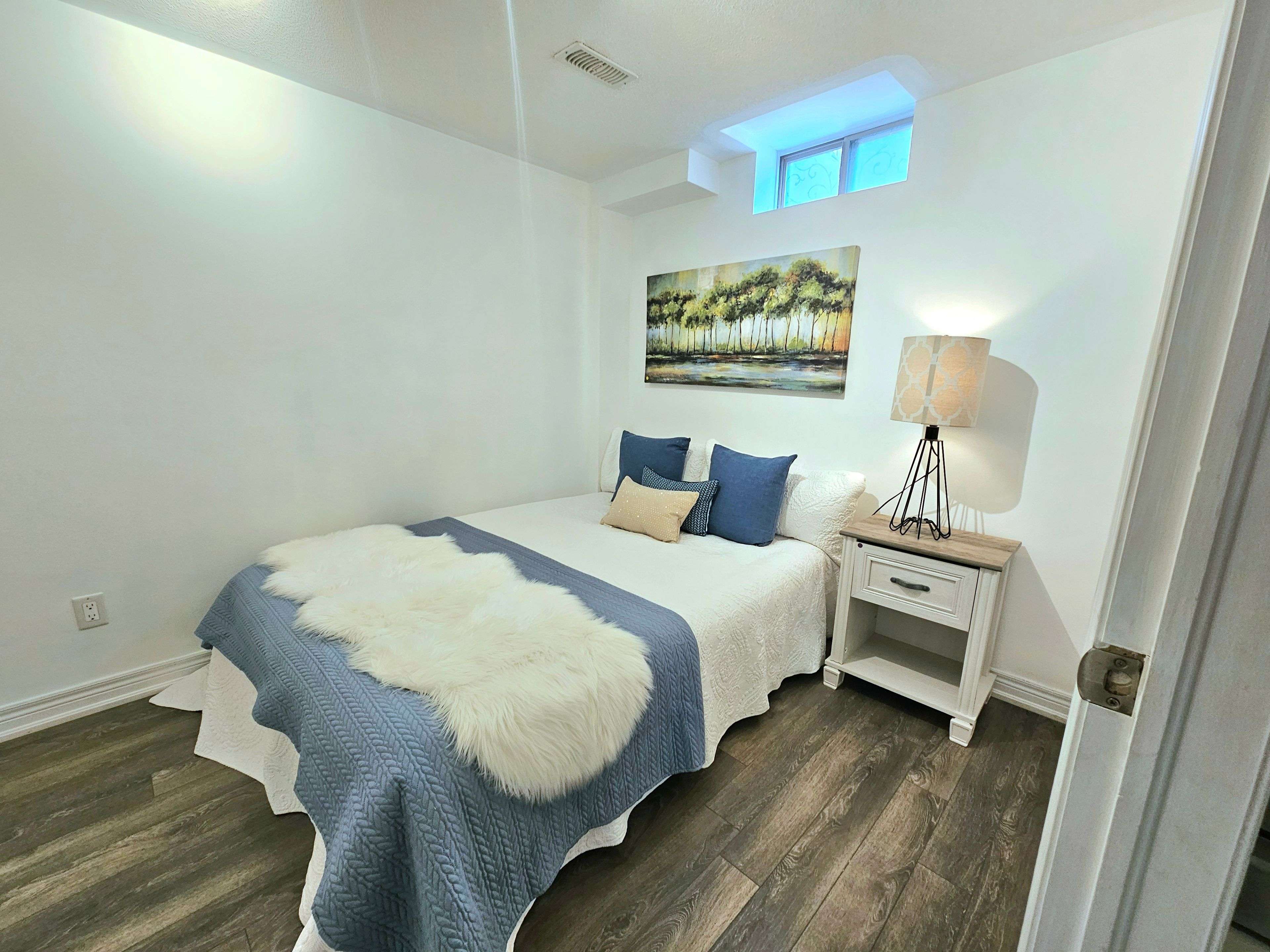 Mississauga, ON L5M 0Y5,3900 Arvona PL #BSMT