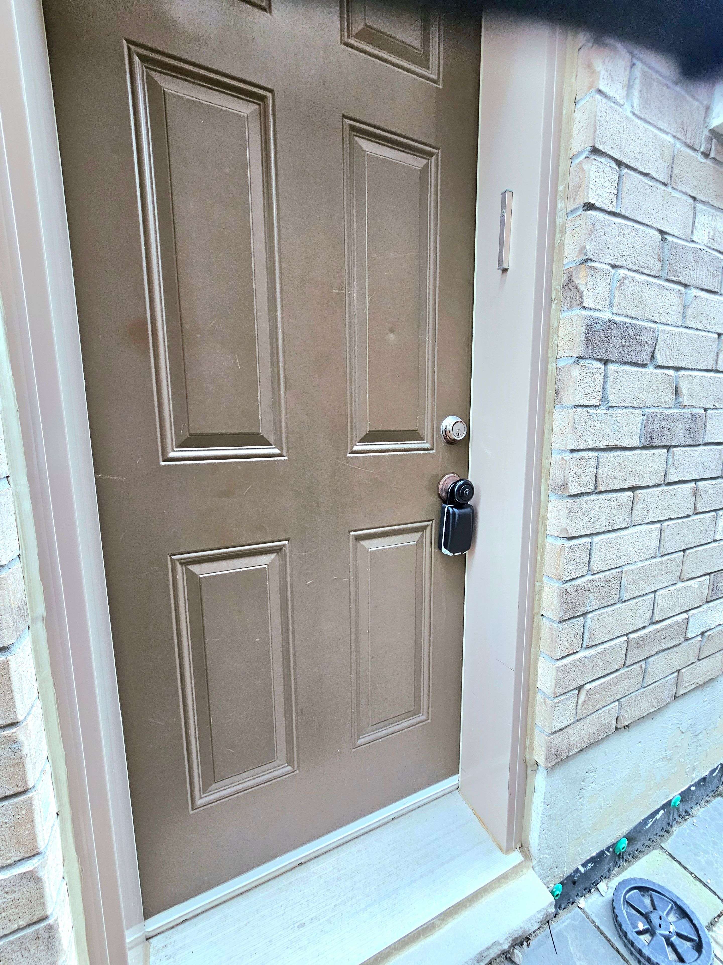 Mississauga, ON L5M 0Y5,3900 Arvona PL #BSMT