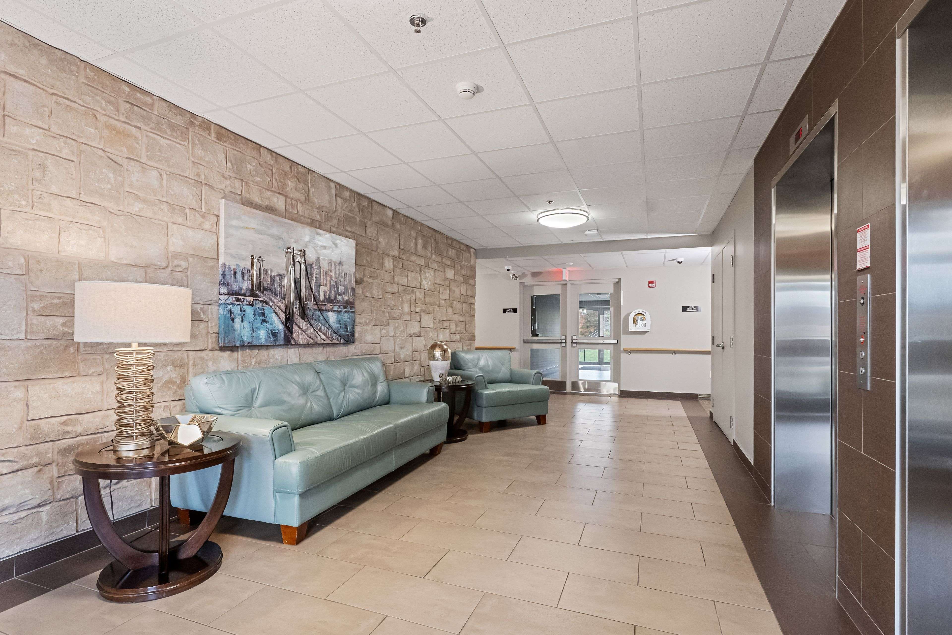 St. Catharines, ON L2S 0E5,141 Vansickle RD #202