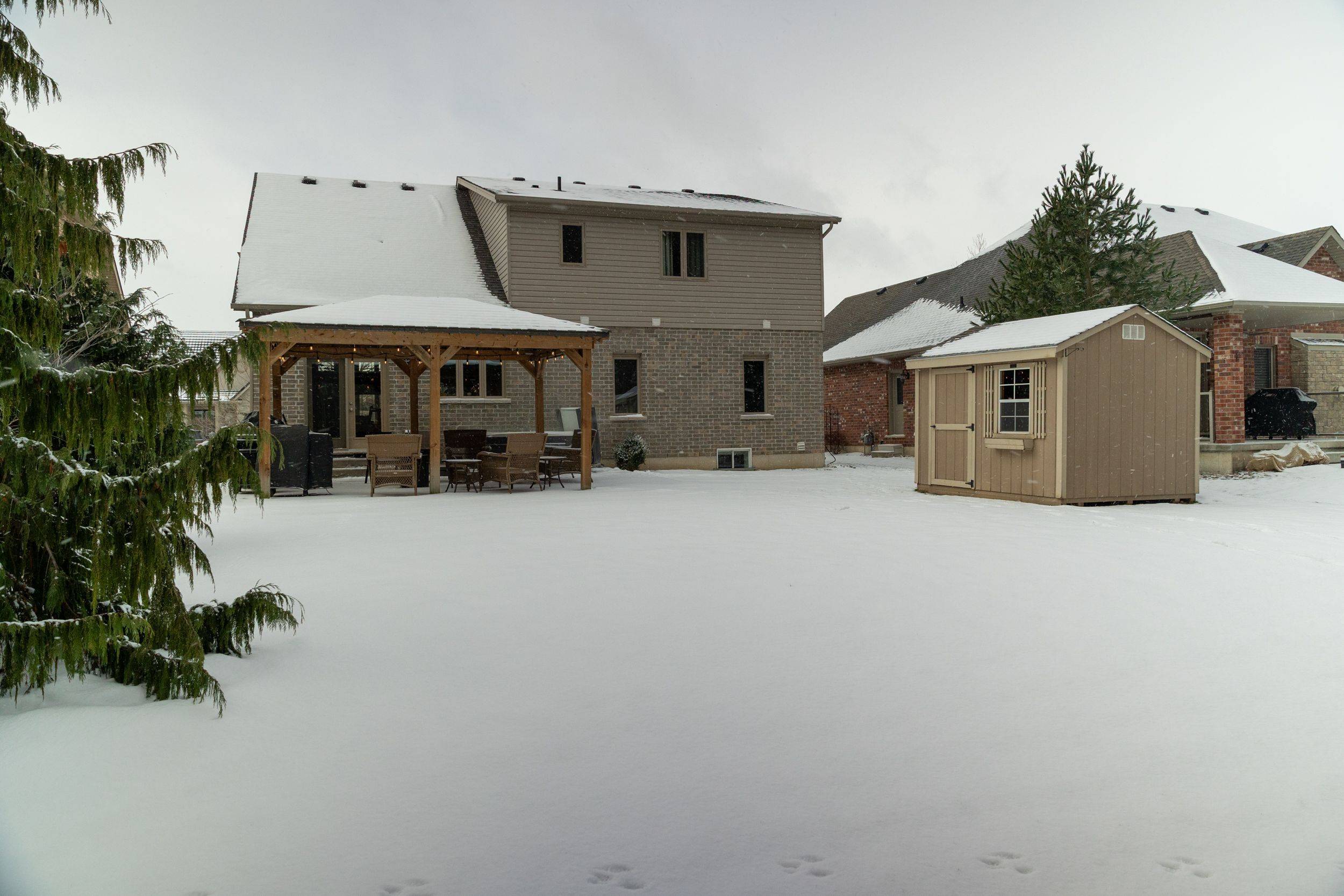 Norfolk, ON N0A 1N7,72 NEWPORT LN