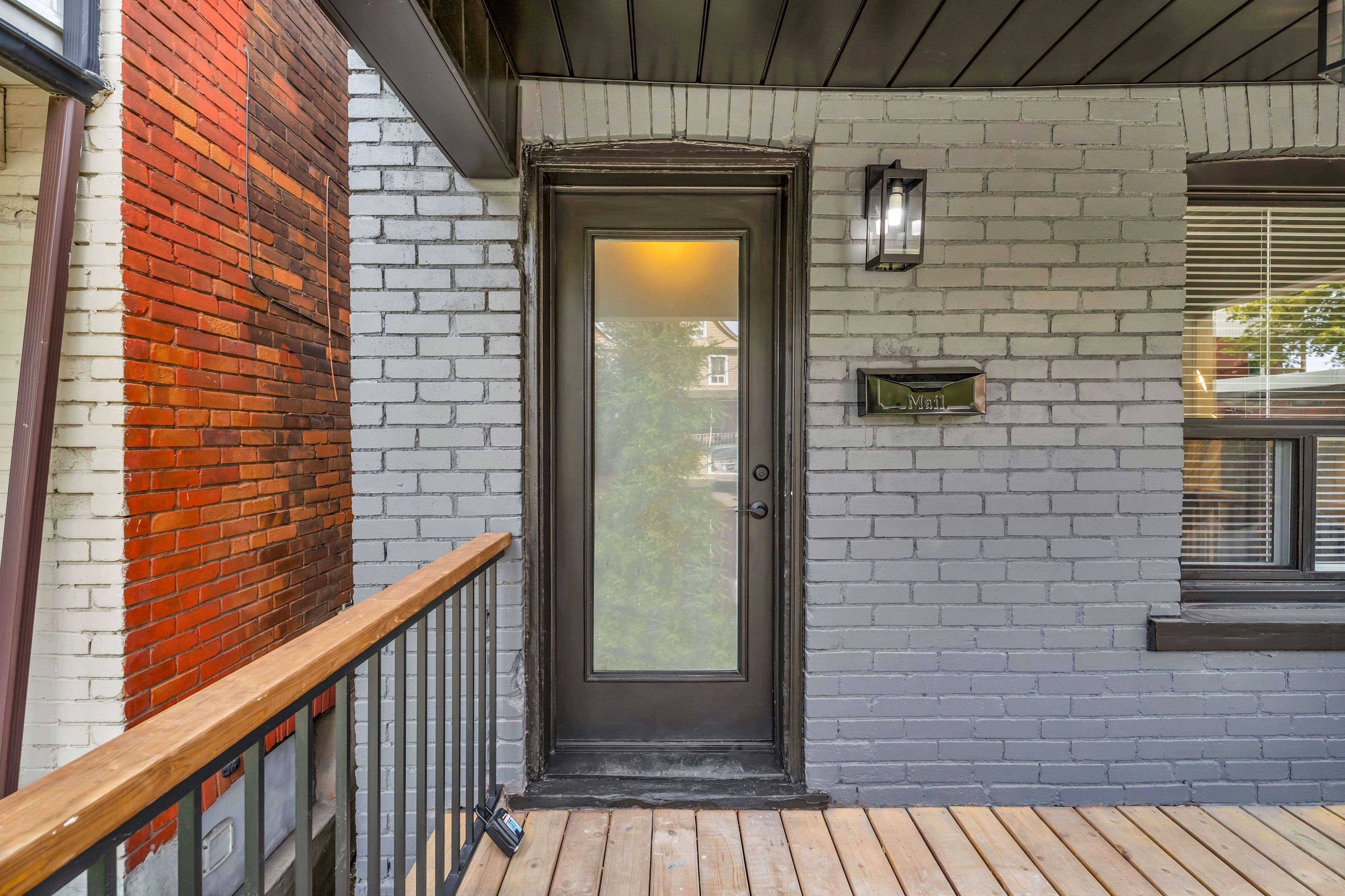 Hamilton, ON L8L 3H2,10 Gordon ST