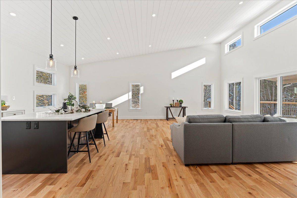 Centre Hastings, ON K0K 2K0,1378 Slab ST