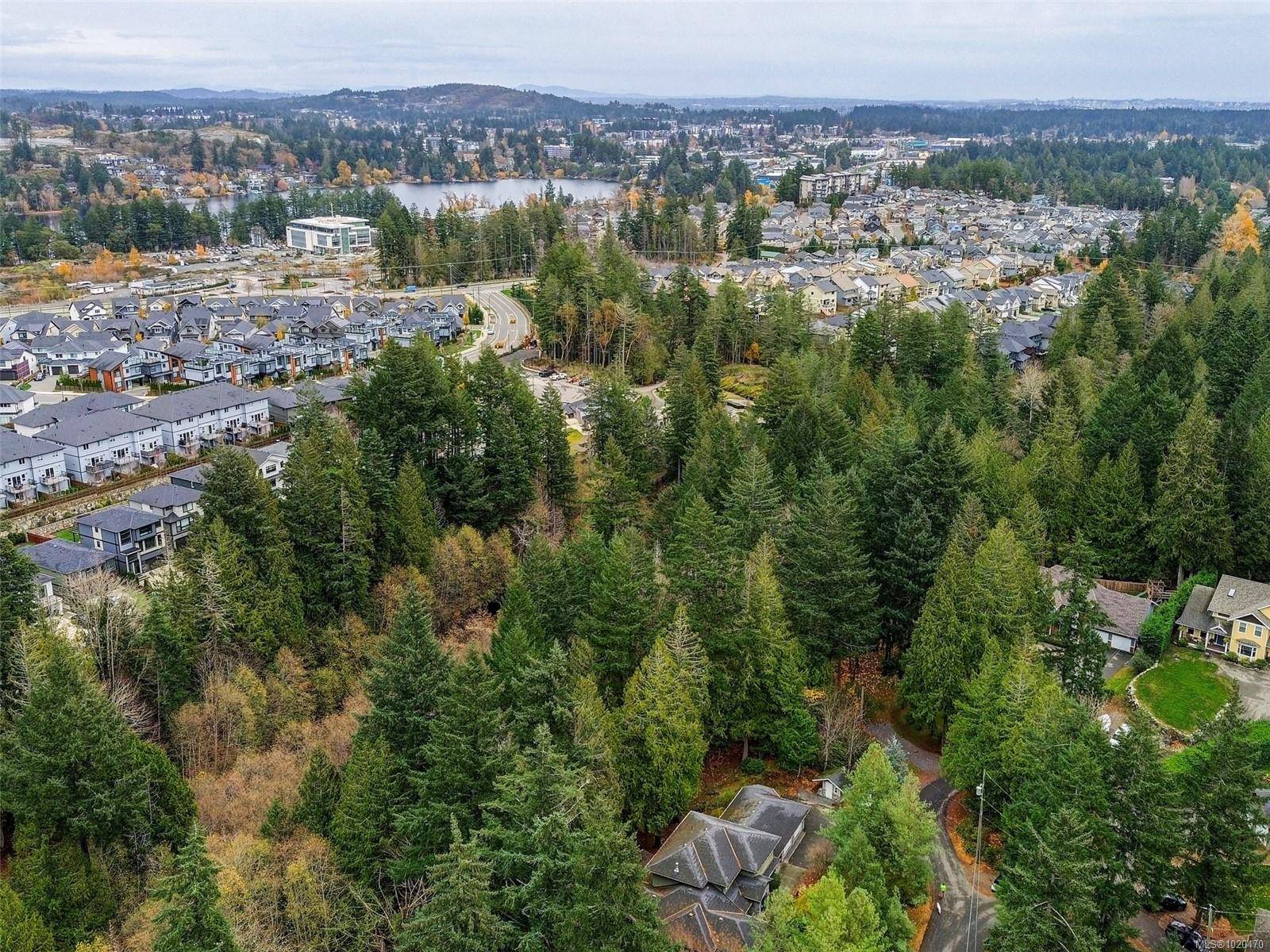 Langford, BC V9B 6B1,2984 Lakewood Pl