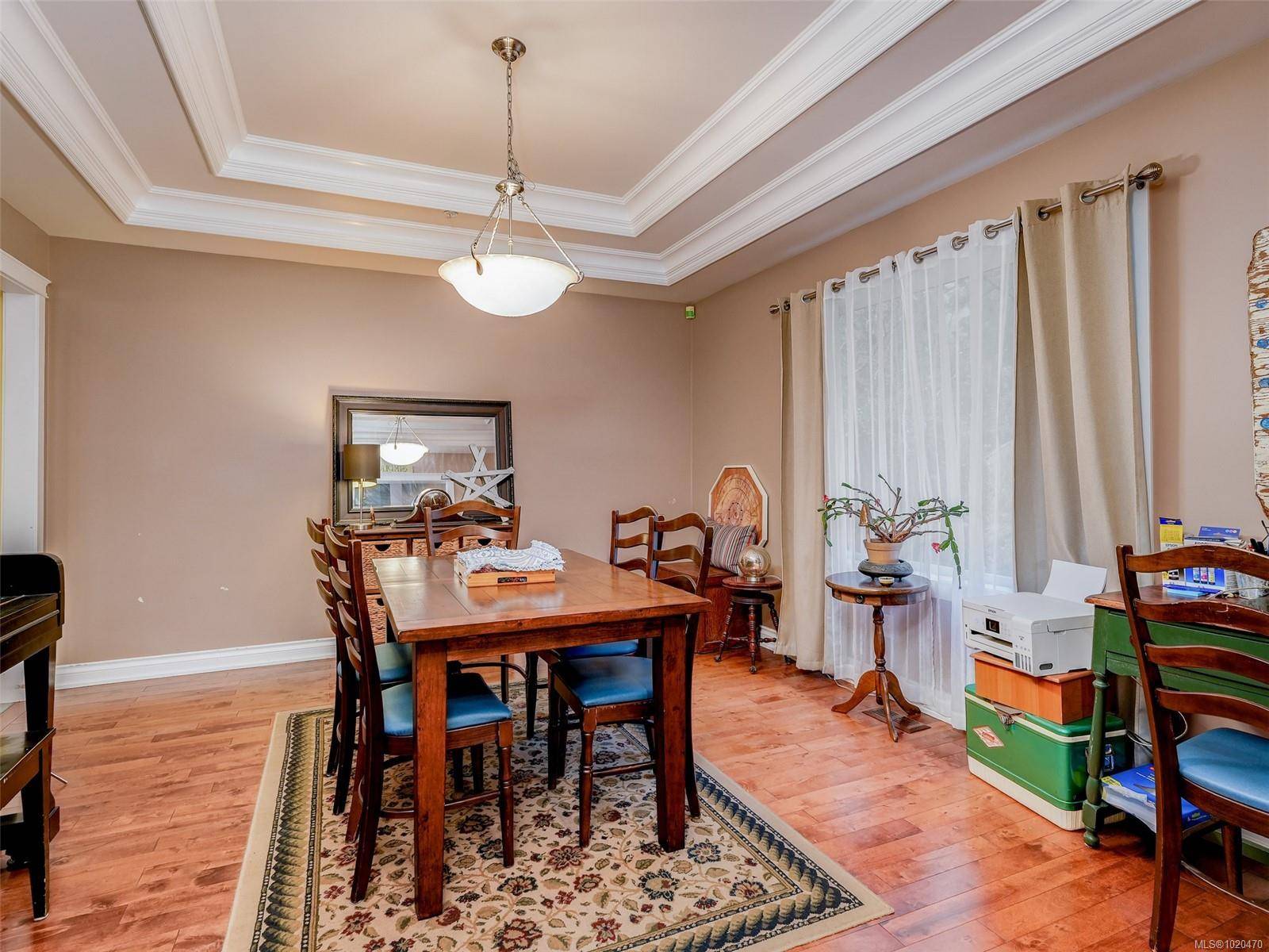 Langford, BC V9B 6B1,2984 Lakewood Pl