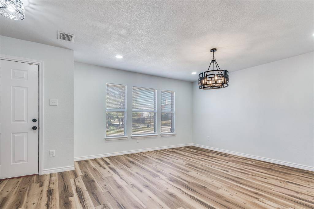 Fort Worth, TX 76112,6524 Willow Oak Court