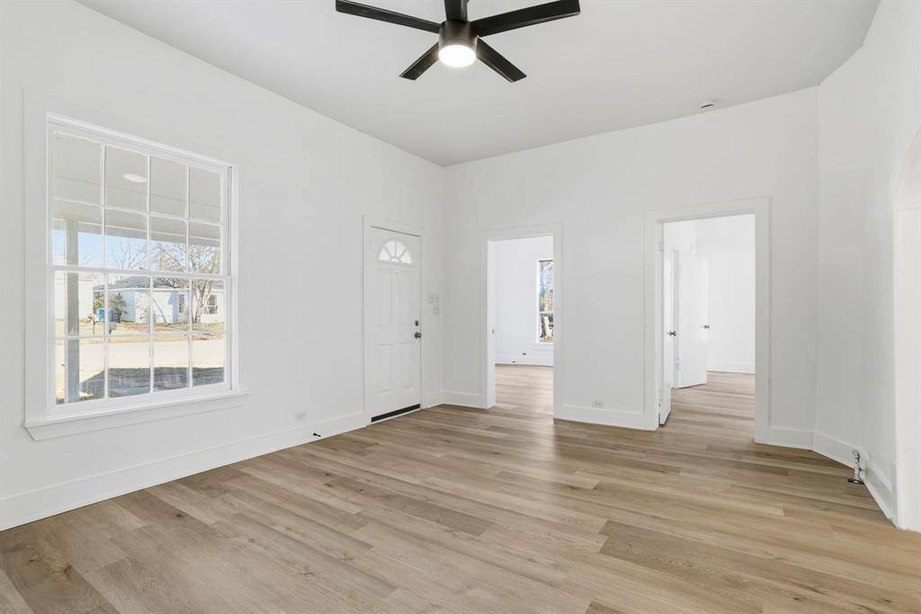 Denison, TX 75021,604 E Morton Street