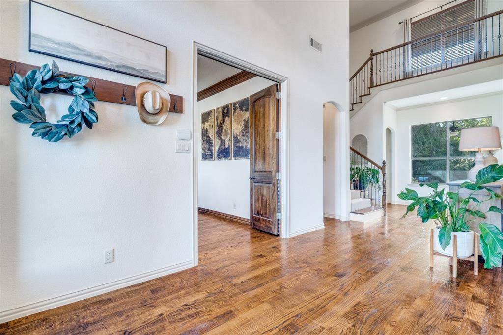 Fort Worth, TX 76179,8533 Waterfront Court