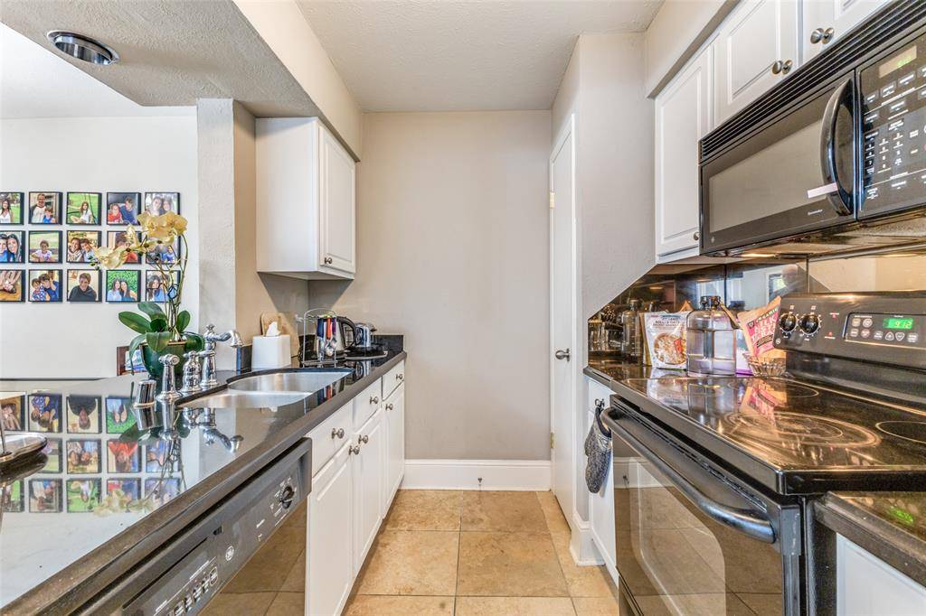 Dallas, TX 75206,5908 Sandhurst Lane #244