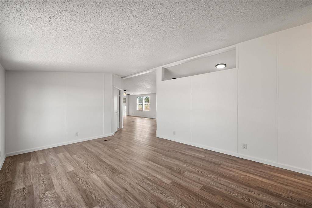 Corsicana, TX 75109,142 SE County Road 3144