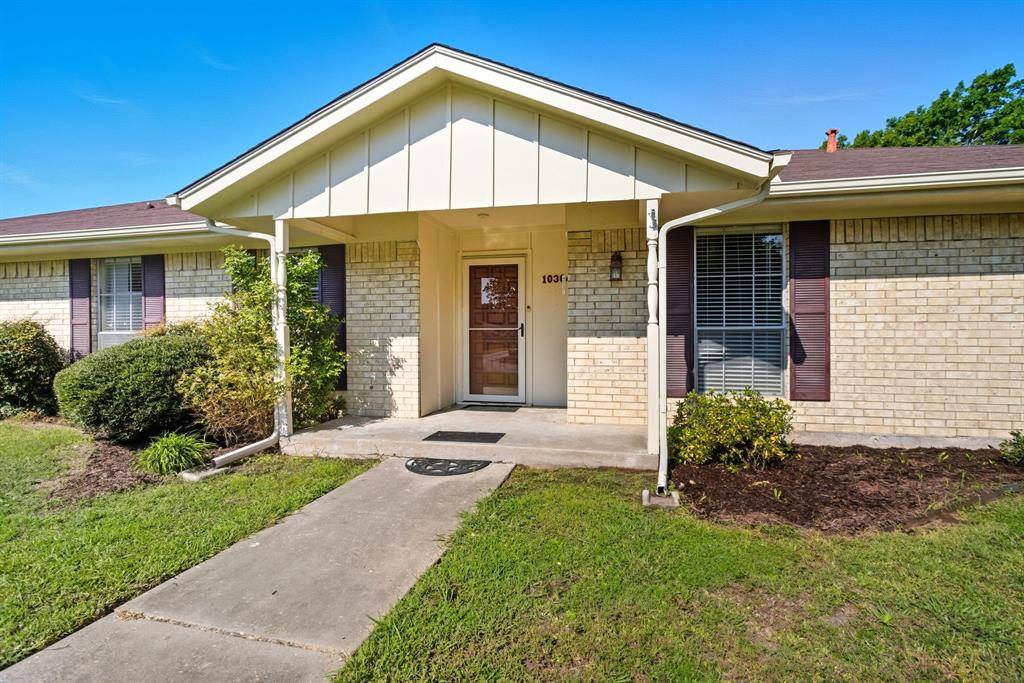 Greenville, TX 75402,10304 Oak Creek Drive