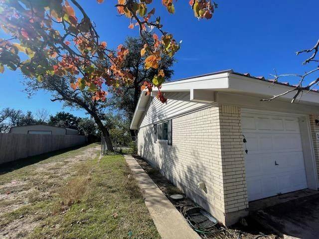 Lampasas, TX 76550,104 Skipcha Trail