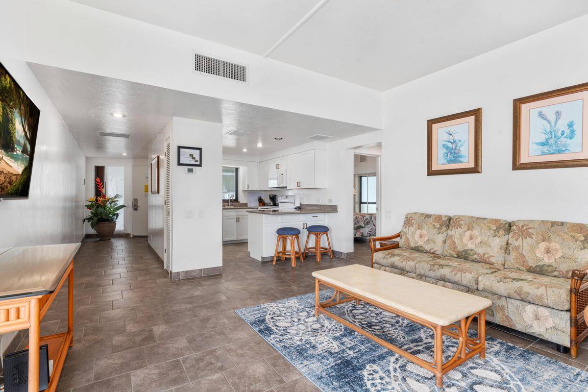 75-6040 ALII DR #207, Kailua-kona, HI 96740